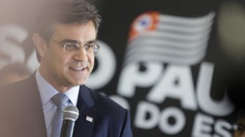 'Bandido que levantar arma para polícia vai levar bala', diz governador de São Paulo