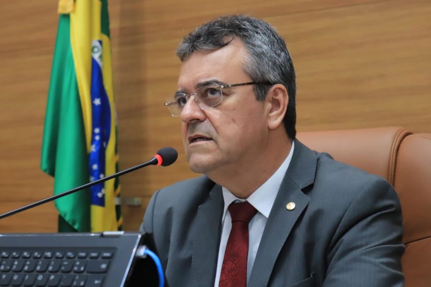 Luciano Pimentel solicita execução da Operação Tapa-Buraco na SE-204, entre Japoatã e Neópolis