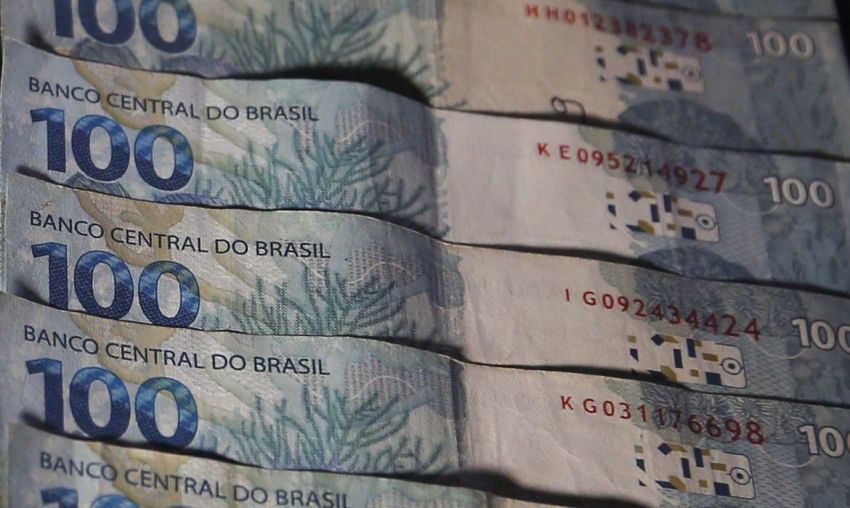 Governo de Sergipe começa a pagar a folha nesta segunda (29)
