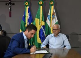Edvaldo reassume o comando da Prefeitura de Aracaju
