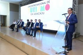 I Encontro Nacional de Turismo inicia com premiação para importantes personalidades da área turística