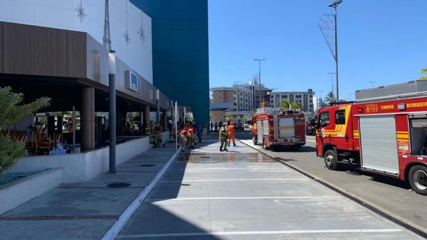 Princípio de incêndio no Shopping Riomar assusta a população em Aracaju;
