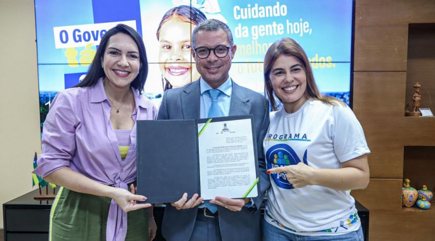 Governador Fábio Mitidieri assina decreto que reserva 50% dos CCs do Estado para mulheres