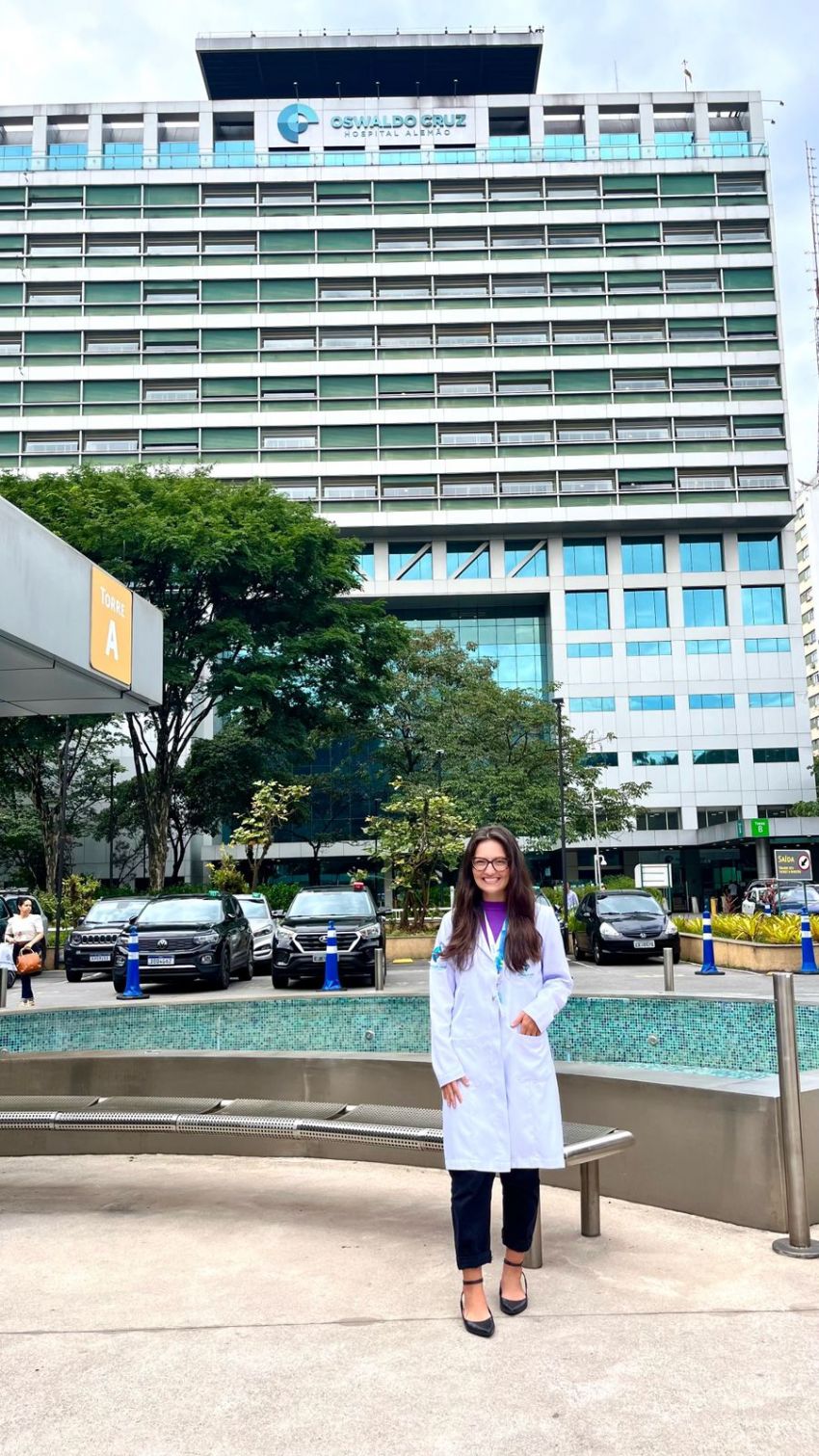 Estudante de Medicina realiza estágio em oncologia no Hospital Oswaldo Cruz