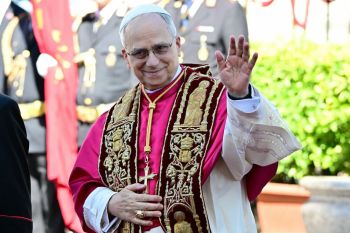 Leão XIV toma posse da cátedra de bispo de Roma na basílica de São João de Latrão