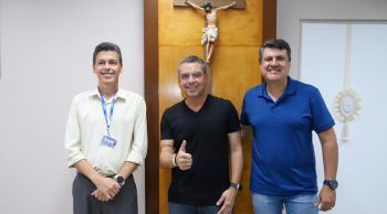 Sobre a doença A meningite é uma inflamação das meninges, que são as membranas que revestem o cérebro e a medula espinha