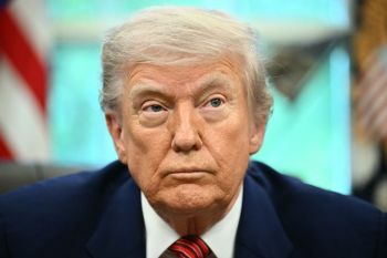 Governo Trump estabelece meta de 3 mil detenções por dia em agenda contra imigração