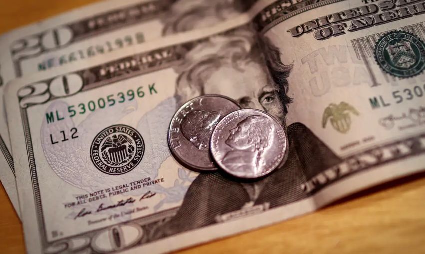 Dólar cai 2,63% na semana, a R$ 5,57; bolsa recua 0,67% no período