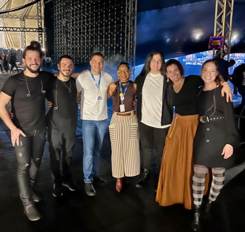 Grupo de Intérpretes de Libras dá show de acessibilidade e forró no pé no Arraiá do Povo em Aracaju
