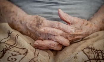 Lei aumenta punição para maus-tratos contra idosos e pessoas com deficiência