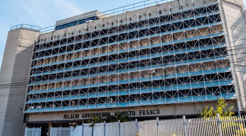 Governo de Sergipe propõe reajuste de 10% para mais de 18 mil servidores do PCCV