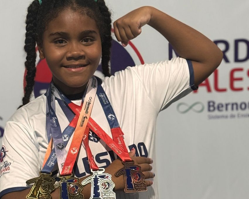 Nadadora sergipana conquista quatro medalhas em Nordestão escolar