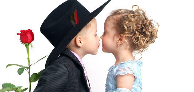 Por que não devemos estimular namoro na infância?