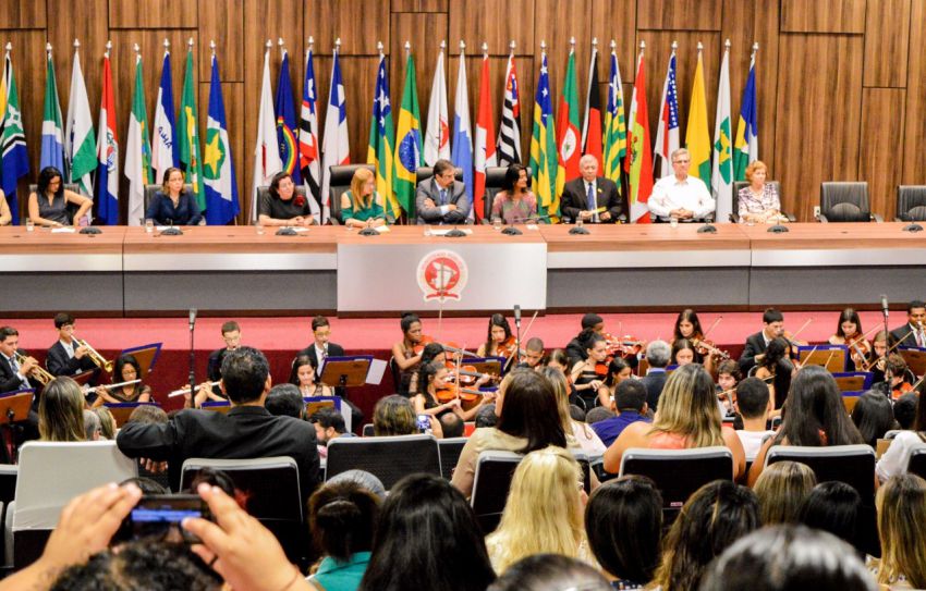 Vice-prefeita participa de seminário em combate ao abuso e exploração sexual