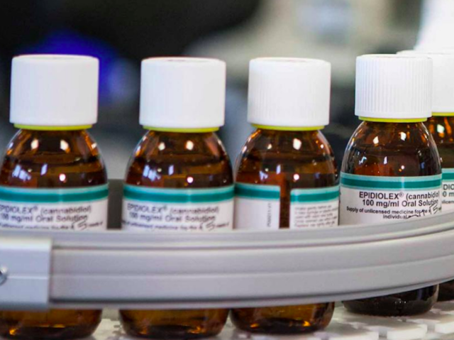 EUA aprovam primeiro medicamento derivado da maconha