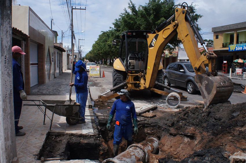 Equipes da Emurb atendem bairros com serviços estruturantes