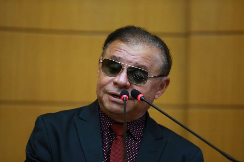 Gilmar cobra realização de licitação do transporte público