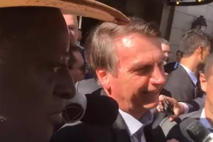 Bolsonaro chega a Dallas
