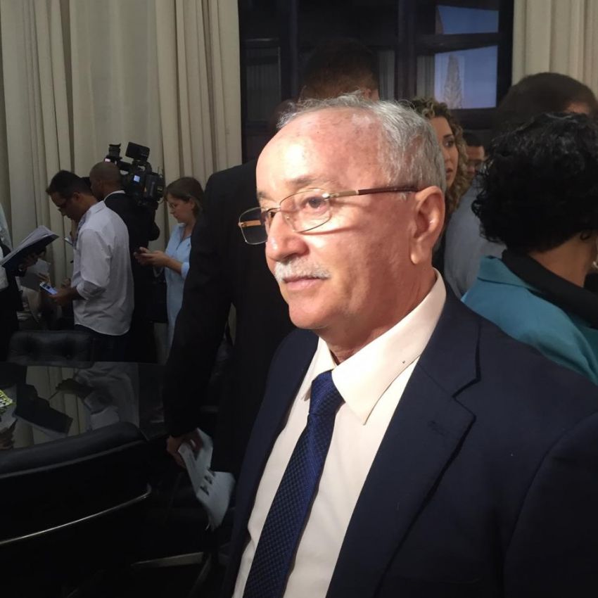 Na Bahia, Luciano Bispo defende Pacto Federativo em fórum de presidentes