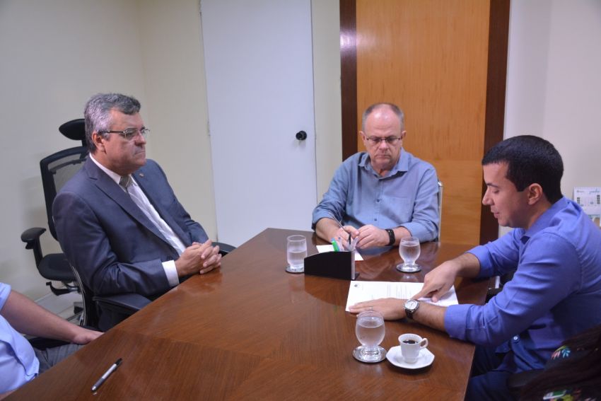 ABIH-SE apresenta ao governador medidas para tirar o setor turístico da crise