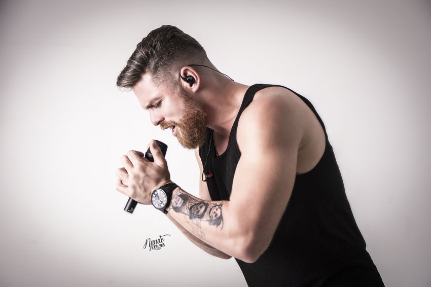 Léo Freitas abre a nova temporada do Viva Música