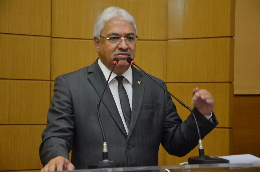 Zezinho: 'PT fala de Lula, mas esquece que Dilma destruiu o Brasil'