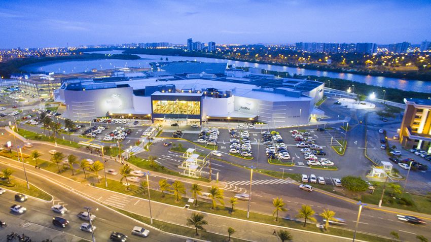 Shoppings de Aracaju funcionam em horário diferenciado neste feriado