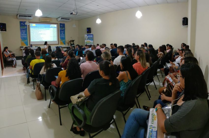 Fames realiza formação sobre a função da assistência social na administração pública