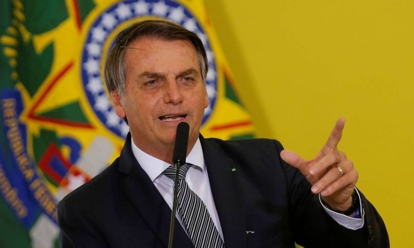 Bolsonaro diz que não pretende acabar com estabilidade de servidor