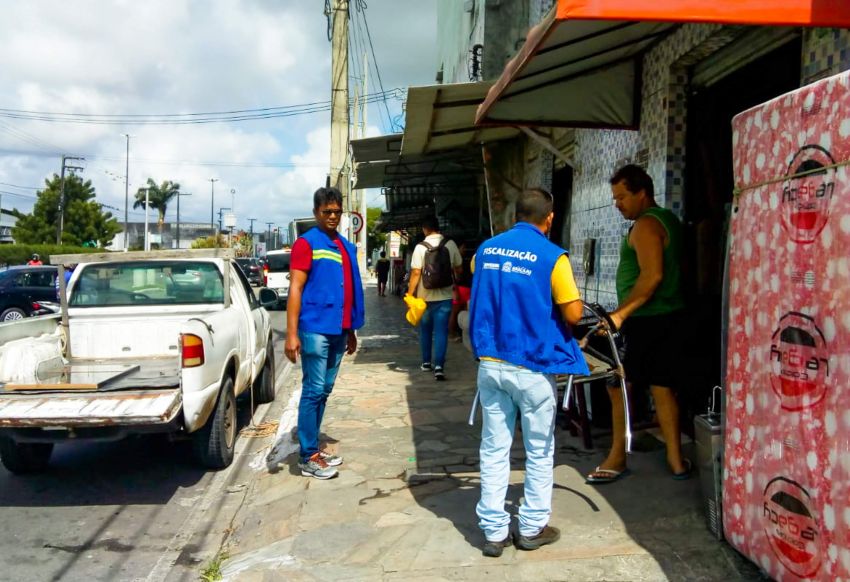 Prefeitura atua na fiscalização dos espaços públicos da cidade