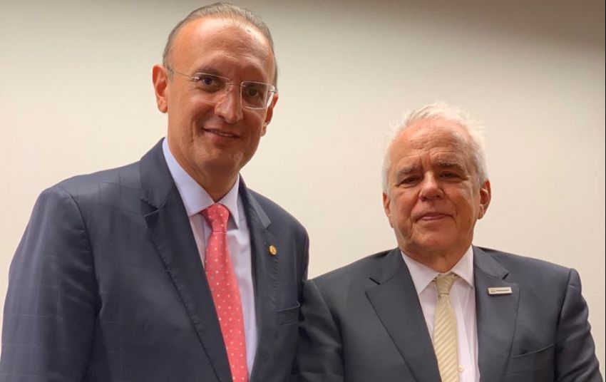 Presidente diz que não está em discussão o fechamento da Petrobrás