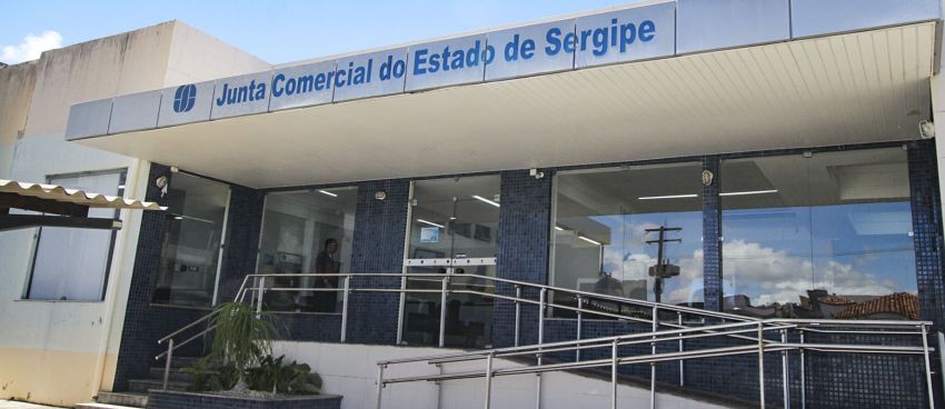 Mês do empreendedor: informatização de processos junto à Jucese auxilia empresários