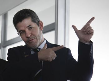 Líder do PSL na Câmara afirma em áudio que vai 'implodir' Bolsonaro