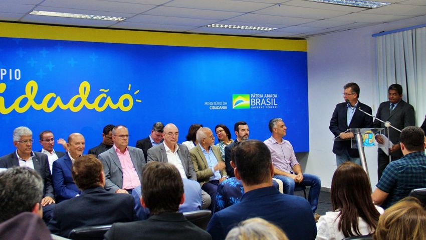 Fames apoia lançamento do Programa Município + Cidadão e participa de entrega dos veículos MOB-SUAS as cidades contempla