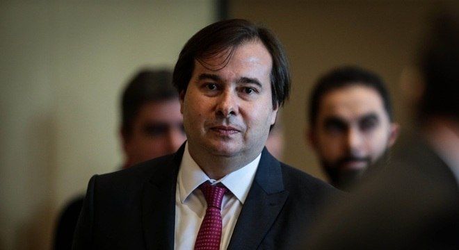 Maia diz que intenção é votar reforma administrativa até julho de 2020