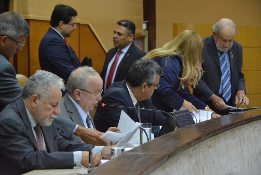 Alese aprova redução do recesso em 2º turno