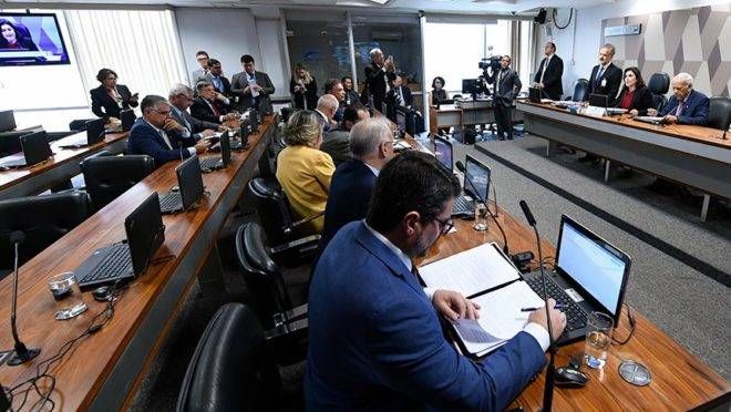 Comissão convida Moro e Toffoli para discutir segunda instância