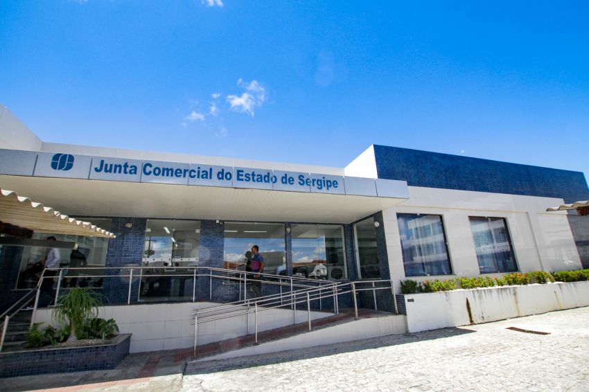 Jucese inicia processo de cancelamento de empresas