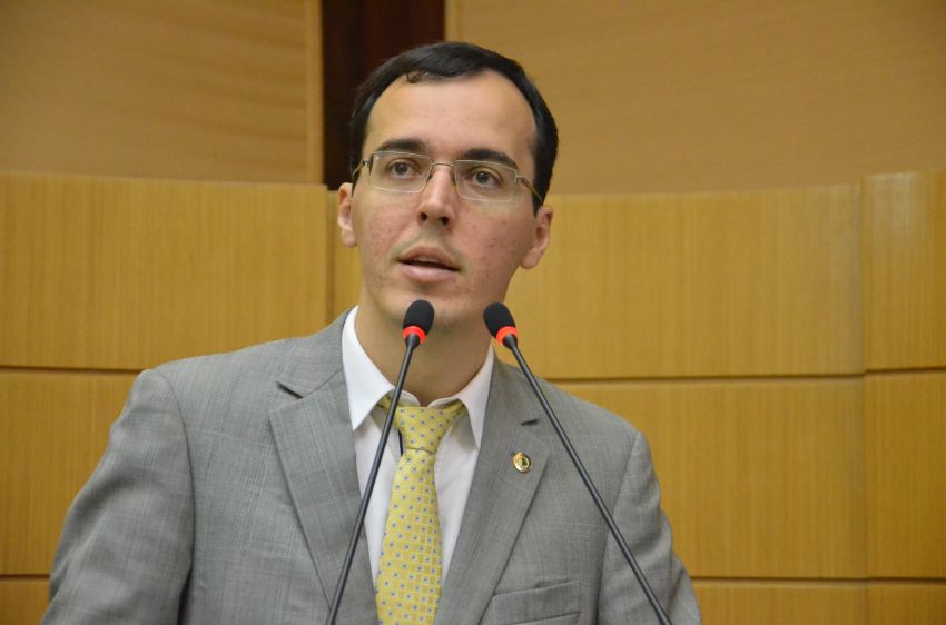 Georgeo: 'Detran desrespeita a Lei e os contribuintes'