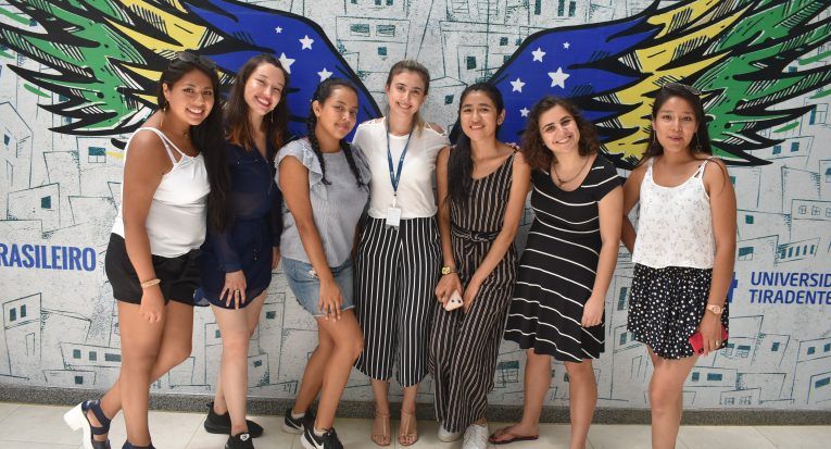 Mobilidade acadêmica internacional possibilita novas experiências, enriquecimento cultural e científico