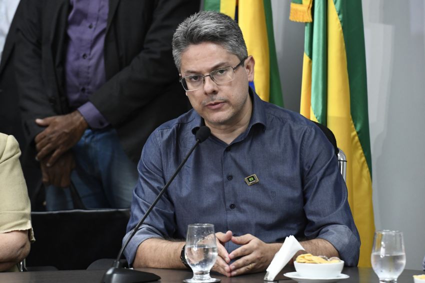 Senador Alessandro solicita destinação de 3,6 milhões de reais para Sergipe combater o coronavírus