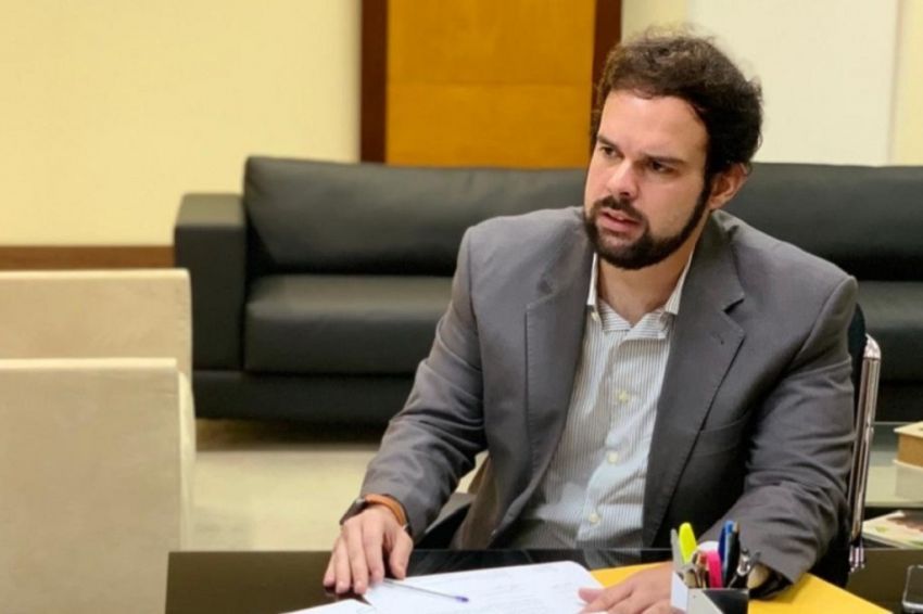 Thiaguinho Batalha se filia ao PSC
