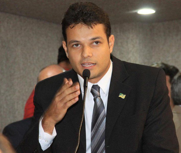 Anderson de Tuca deixa PRTB e confirma ida ao PDT