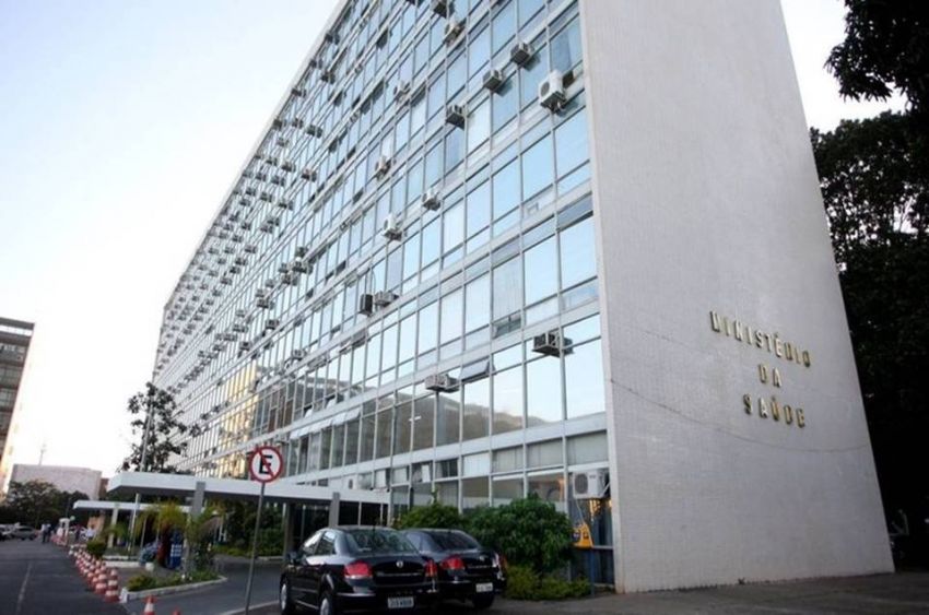 Assessor especial do Ministério da Saúde defendeu chefes de milícias do RJ e Salvatore Cacciola
