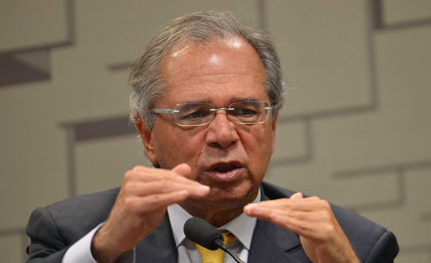Crédito a microempresas poderá ter perdão parcial, diz Guedes