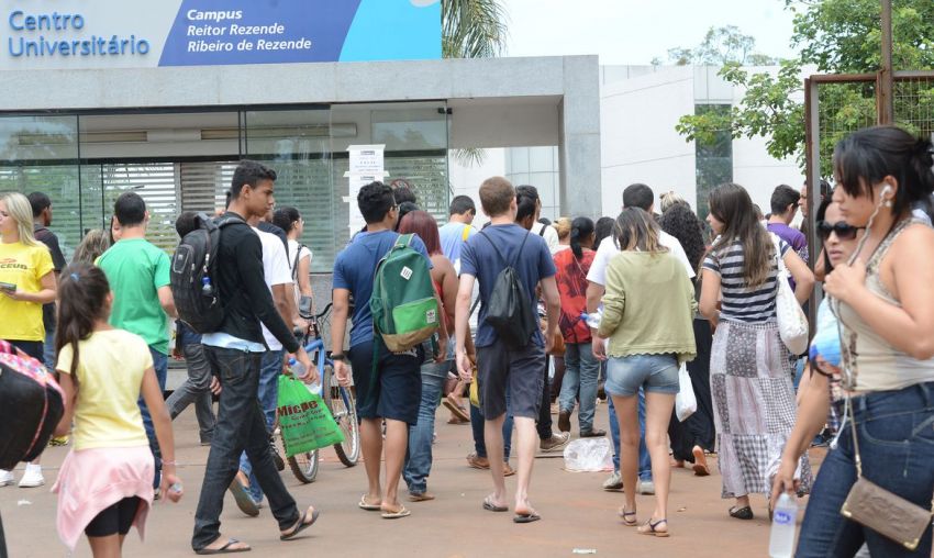 Inadimplência no ensino superior privado aumenta 23,9% em maio