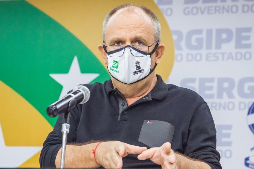 Belivaldo adia abertura de templos religiosos e autoriza salões de beleza com restrições na Grande Aracaju