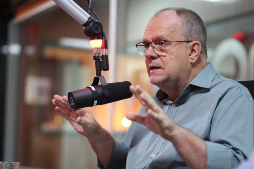 'Poderemos anunciar o fechamento de alguns setores, porque não está havendo colaboração', diz Belivaldo sobre retomada d