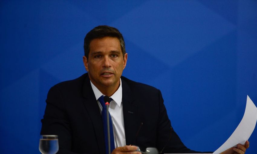 Campos Neto diz que Pix reduzirá custos para as empresas