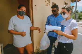 Governo do Estado entrega alimentos, máscaras e álcool às 386 famílias cadastradas no Aluguel Social